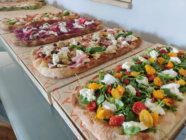 Pizza da asporto e delivery: progettata per arrivare perfetta a casa tua